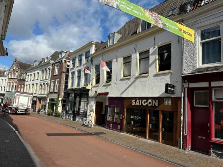 Voorstraat , en te Utrecht
